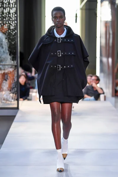 Look 74